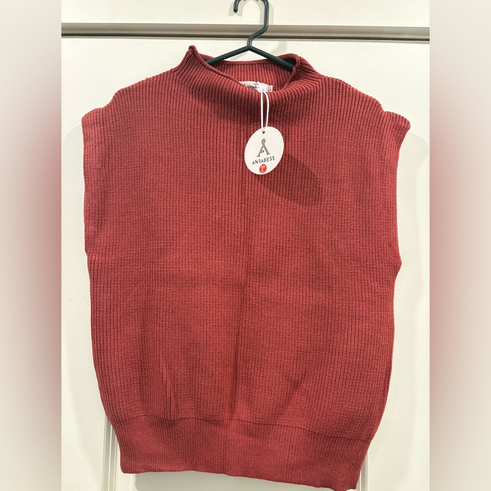 Anzabess Women's Sleeveless Ribbed Mock Neck Sweater - Brick Red